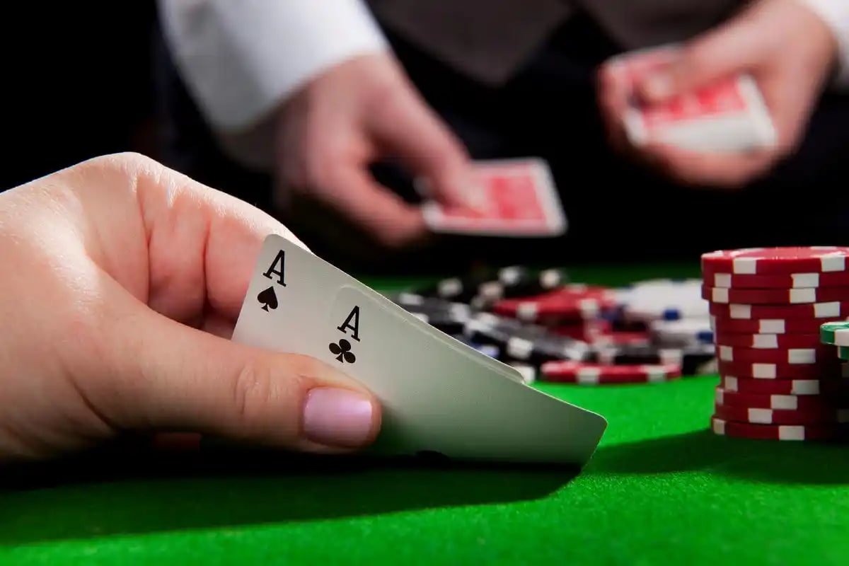 Filipino player accessing phdream slots on a mobile phone with easy navigation